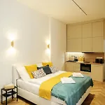 7nights Premium ברנו