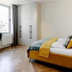 7nights Premium * ברנו