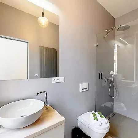 7nights Premium * Μπρνο